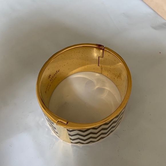 KATE SPADE La Vida Loca Chevron Bracelet - Picture 8 of 8